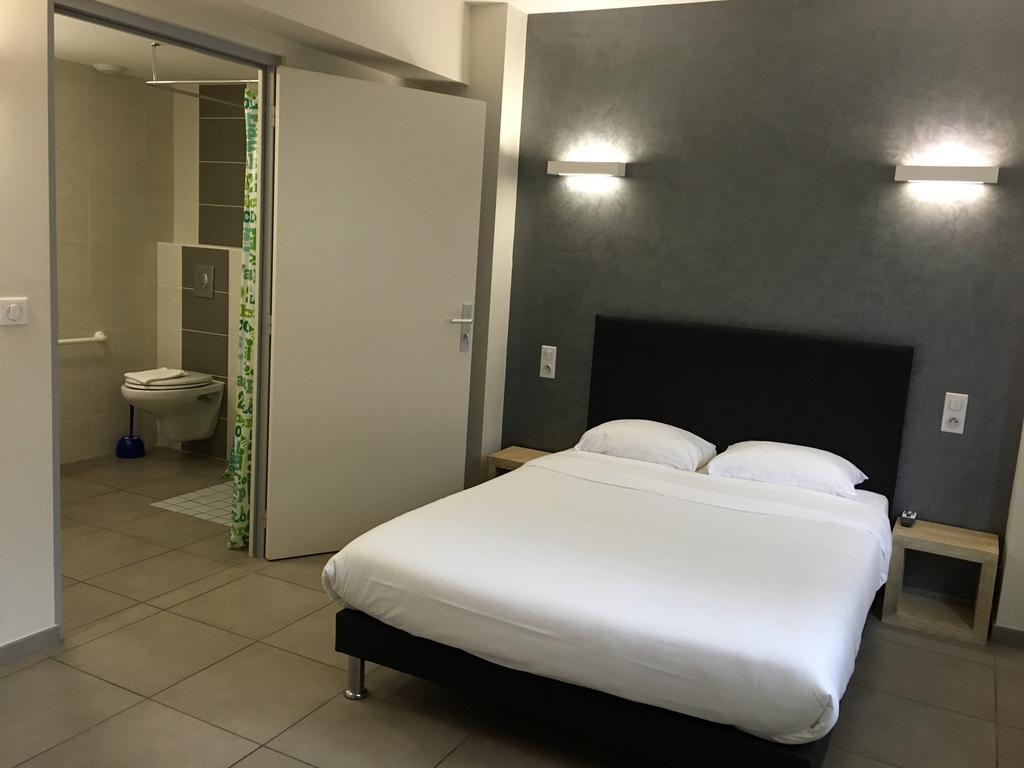 Hotel Saint Jean Bourges Buitenkant foto