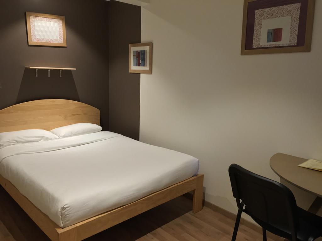 Hotel Saint Jean Bourges Buitenkant foto