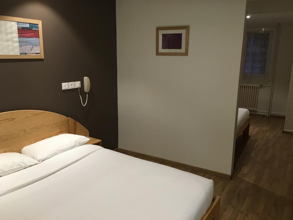 Hotel Saint Jean Bourges Kamer foto